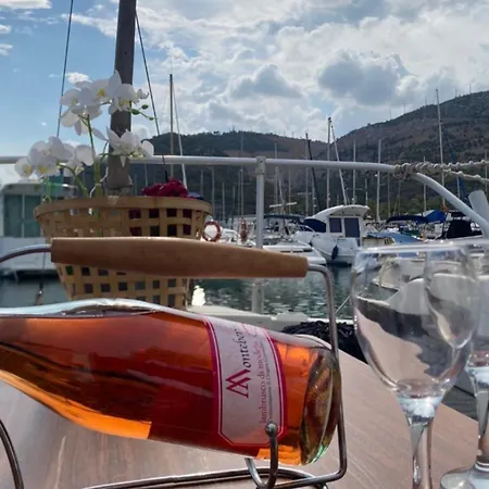 Ботель Boat Barcelona Yacht